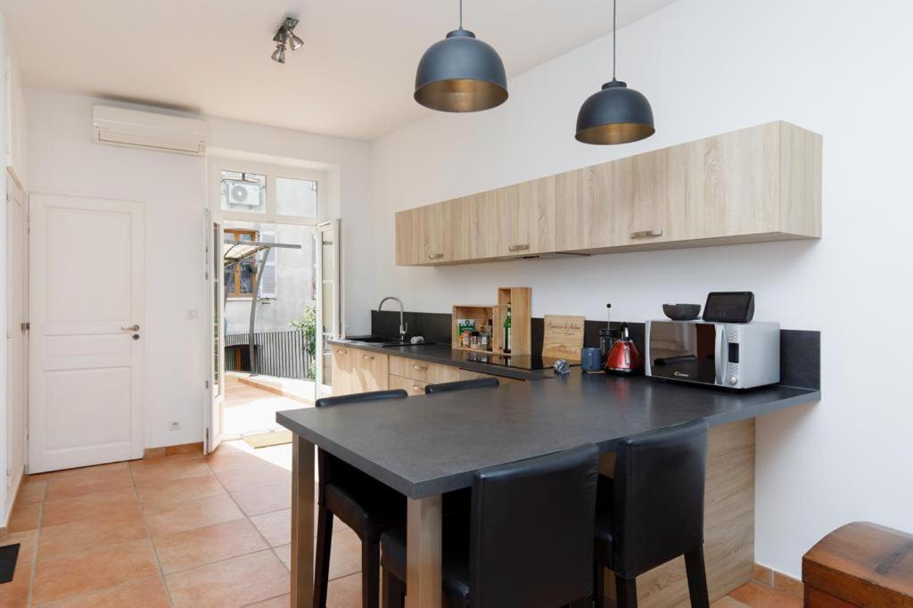 Appartements Climatises - Vieil אנטיב מראה חיצוני תמונה